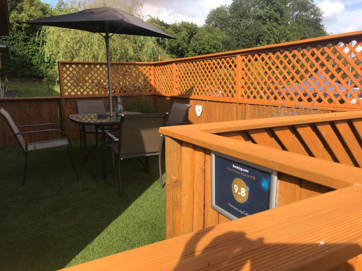 Swansea Log Cabin Pontardawe Luaran gambar