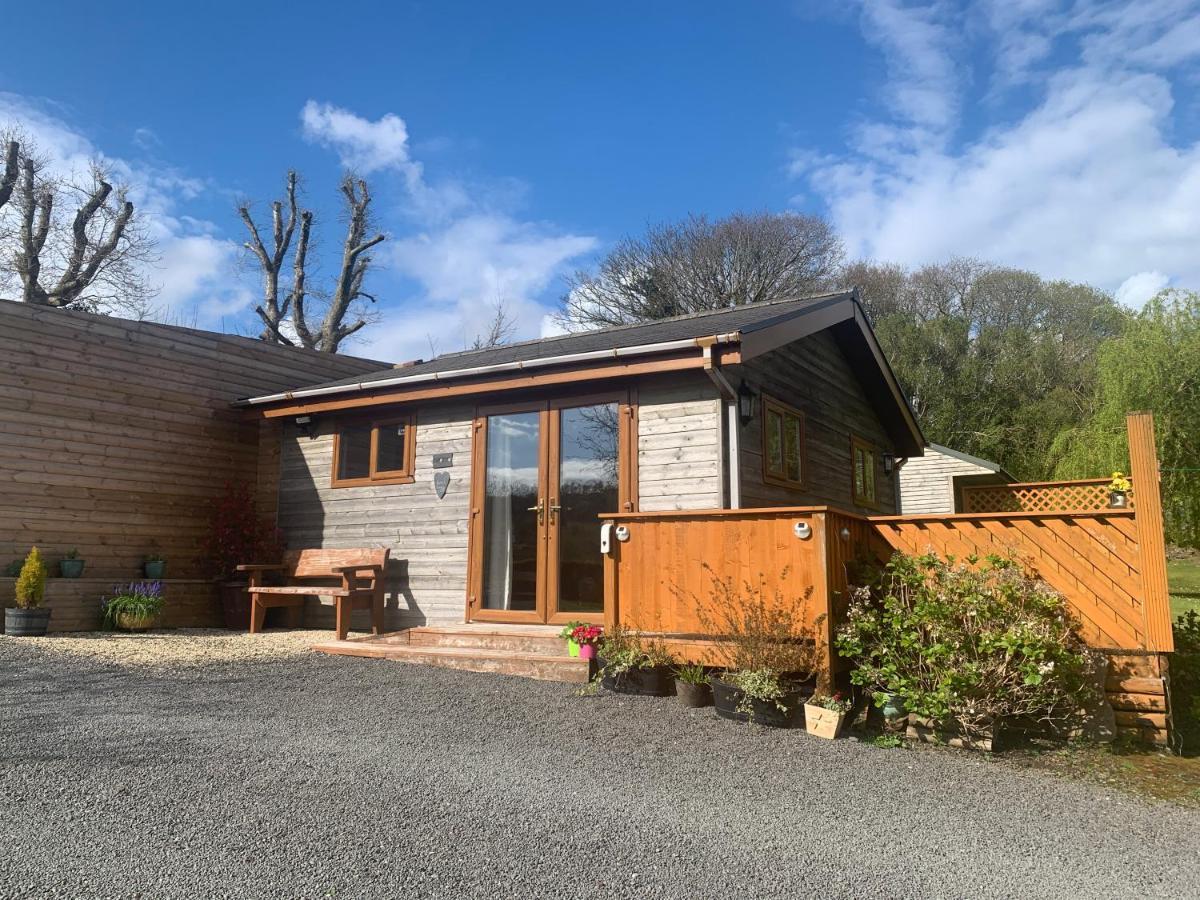 Swansea Log Cabin Pontardawe Luaran gambar